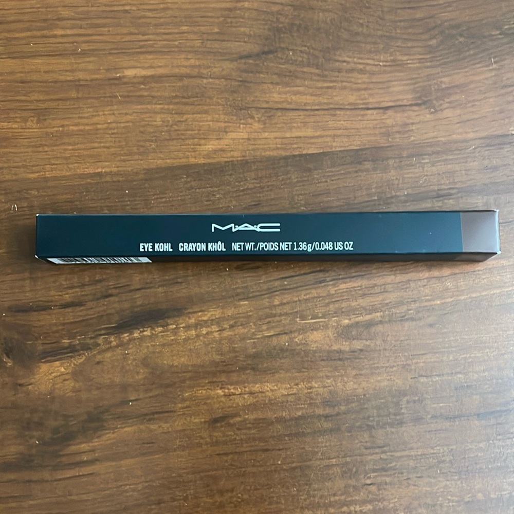MAC cosmetics eye pencil - Teddy ( brown)